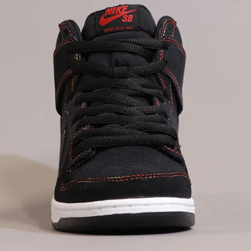 Nike Dunk High Pro SB Black Black White-5