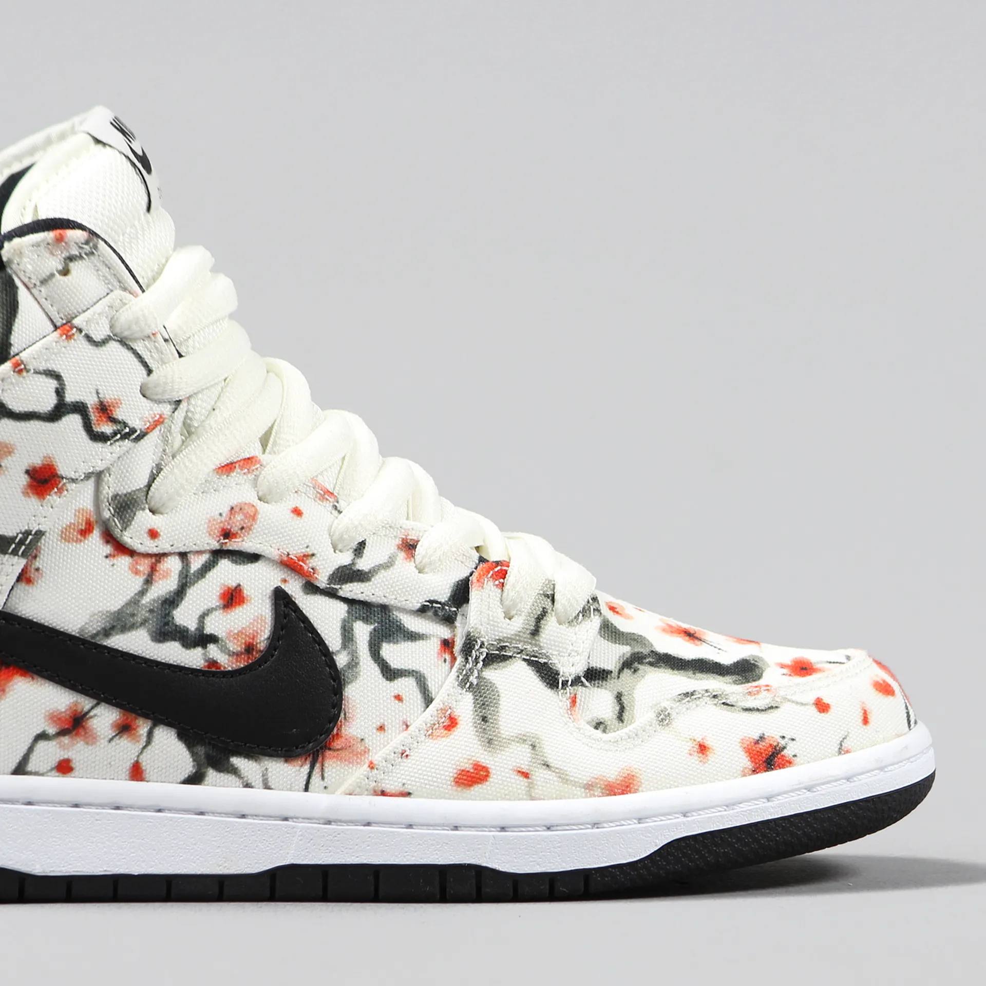 Nike Skateboarding Mens Dunk High Pro Trainers Cherry Blossom