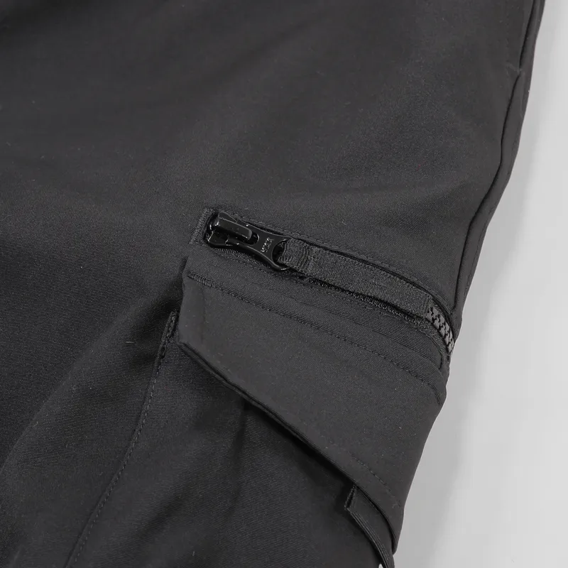 Carhartt WIP Elmwood Short Black-2