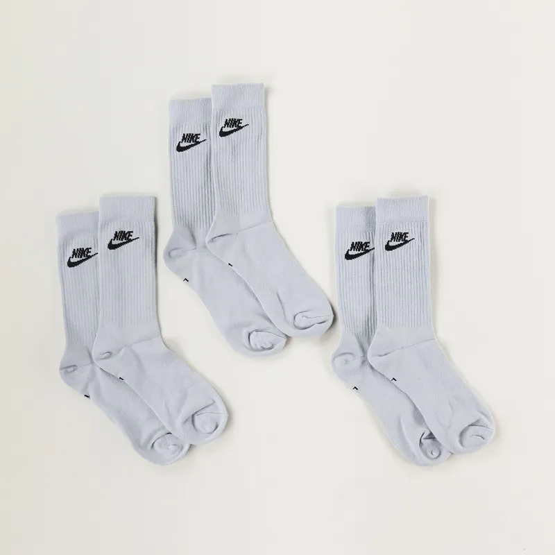 Nike SB 3 Pack Essential Crew Socks Gunsmoke Black