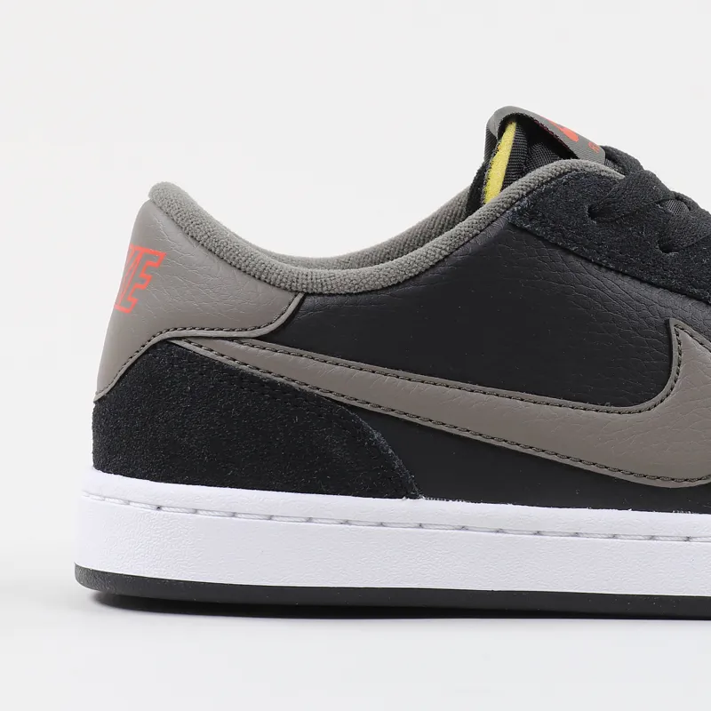 nike sb rebel sport