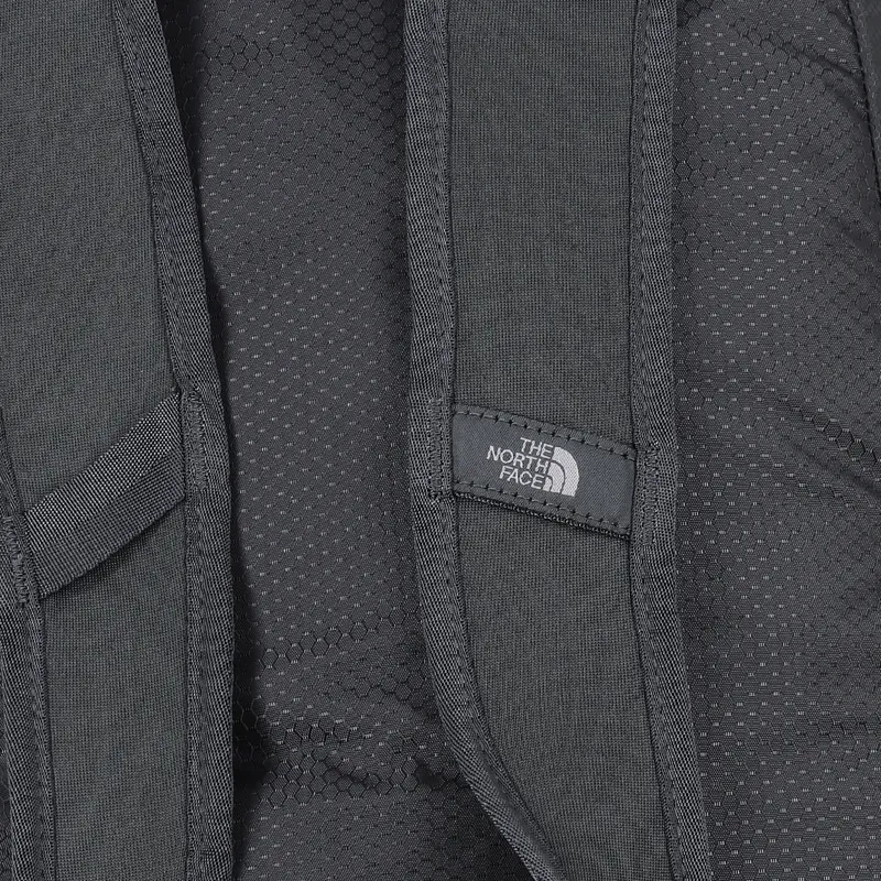 The North Face Flyweight 17L Bag Asphalt Grey-3