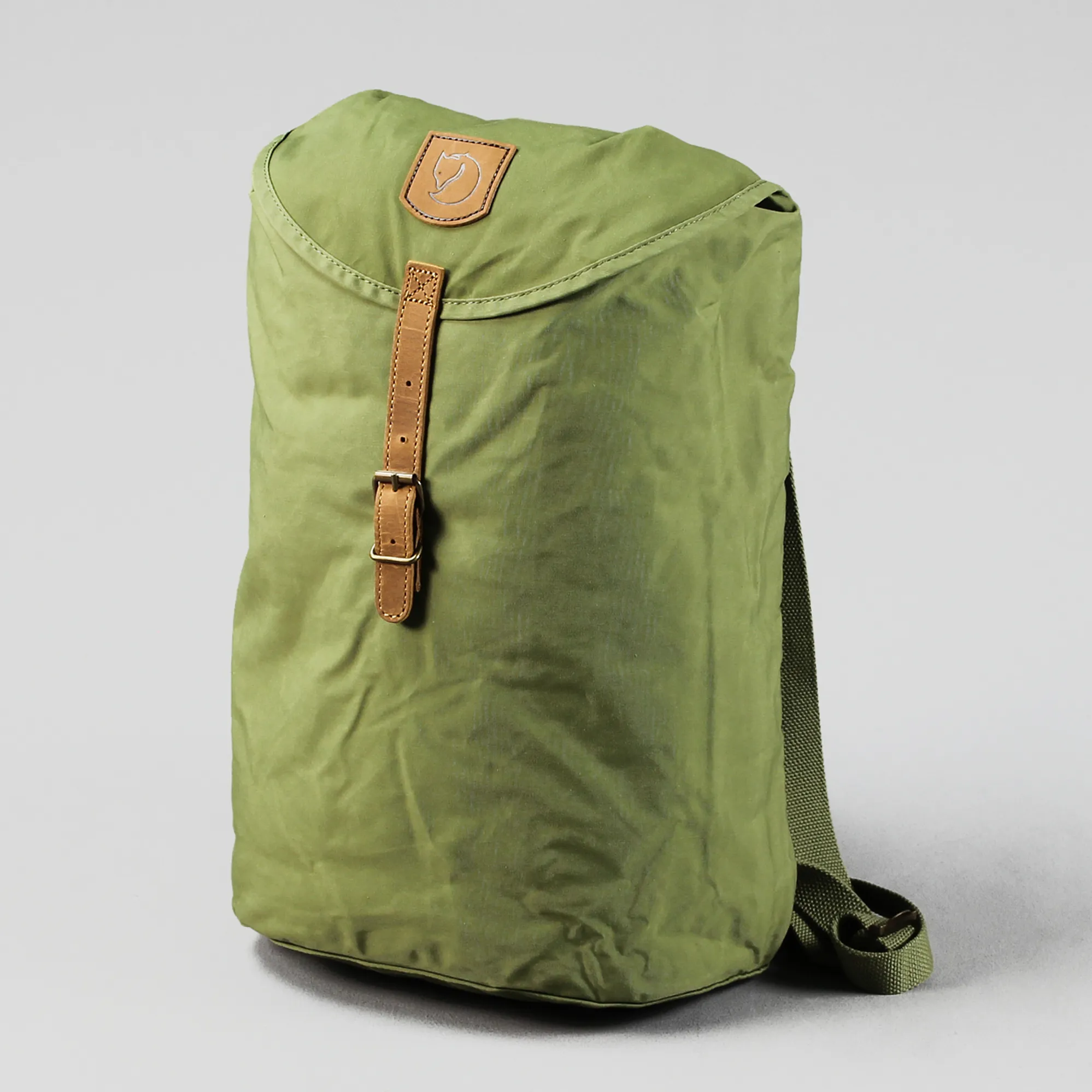 batoh fjllrven greenland backpack small Amazon.com: Fjallraven F23155662 Shoulder Bag Deep Forest : Clothing, Shoes & Jewelry The lightweight yet robust construction is great for hiking or travelling and has been made using Fjallravens G Fjallraven Luggage G-1000 Greenland Backpack