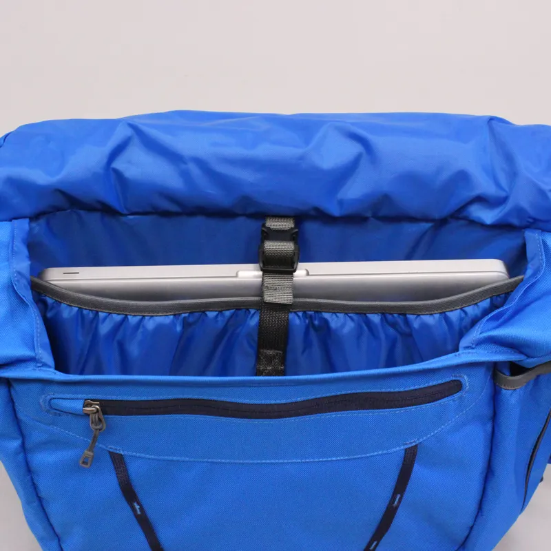 バッグ patagonia HALF MASS messenger bag BK.jpg