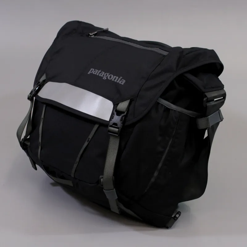 halfmassglssblk3.jpg?width=