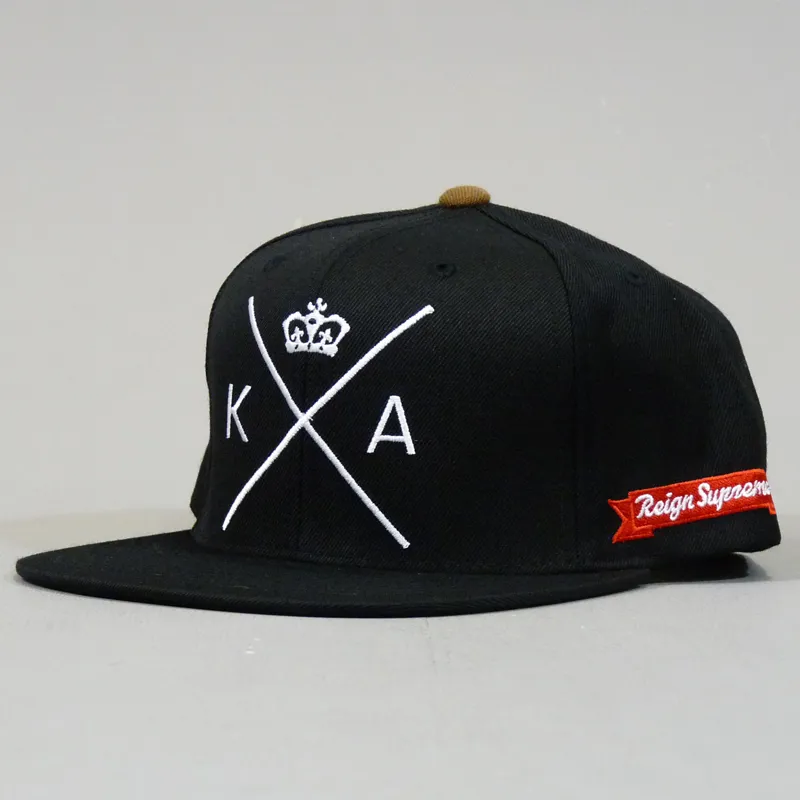 King Insignia Starter Snapback Cap - Black