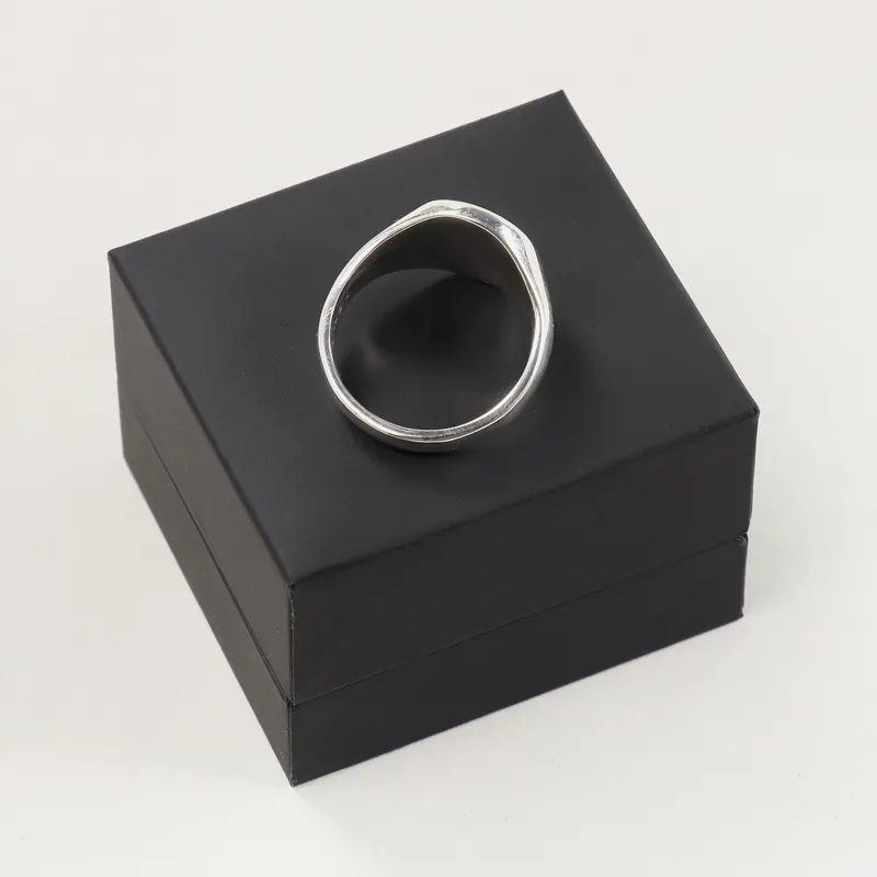 Johnny Hoxton LDN Large Signet Ring Silver Medium-2