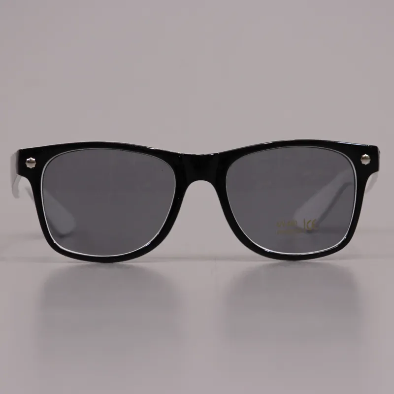 Glassy Sunhaters Leonard Sunglasses Black White-2