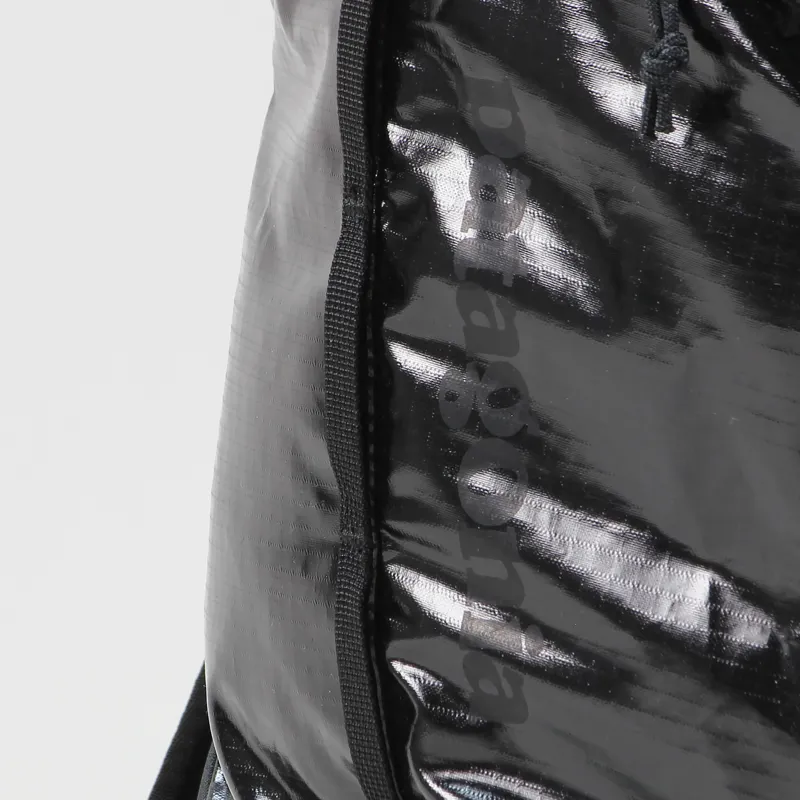 Patagonia Lightweight Black Hole Cinch Pack 20L Black-1