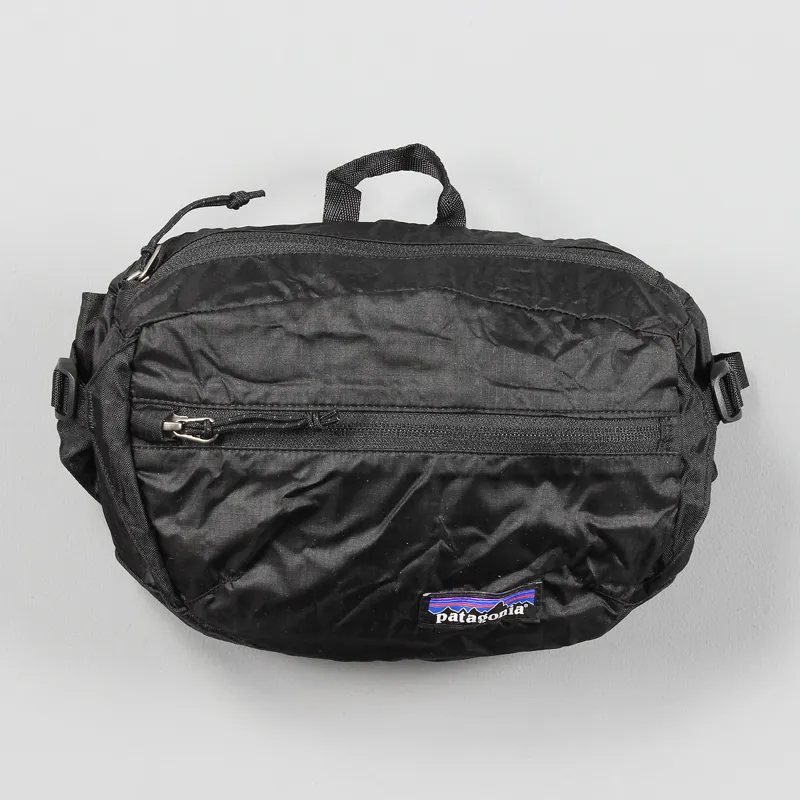 Patagonia Light Weight Travel Hip Pack Black-1