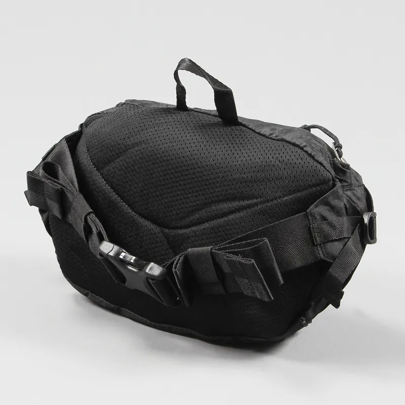 Patagonia Light Weight Travel Hip Pack Black-2