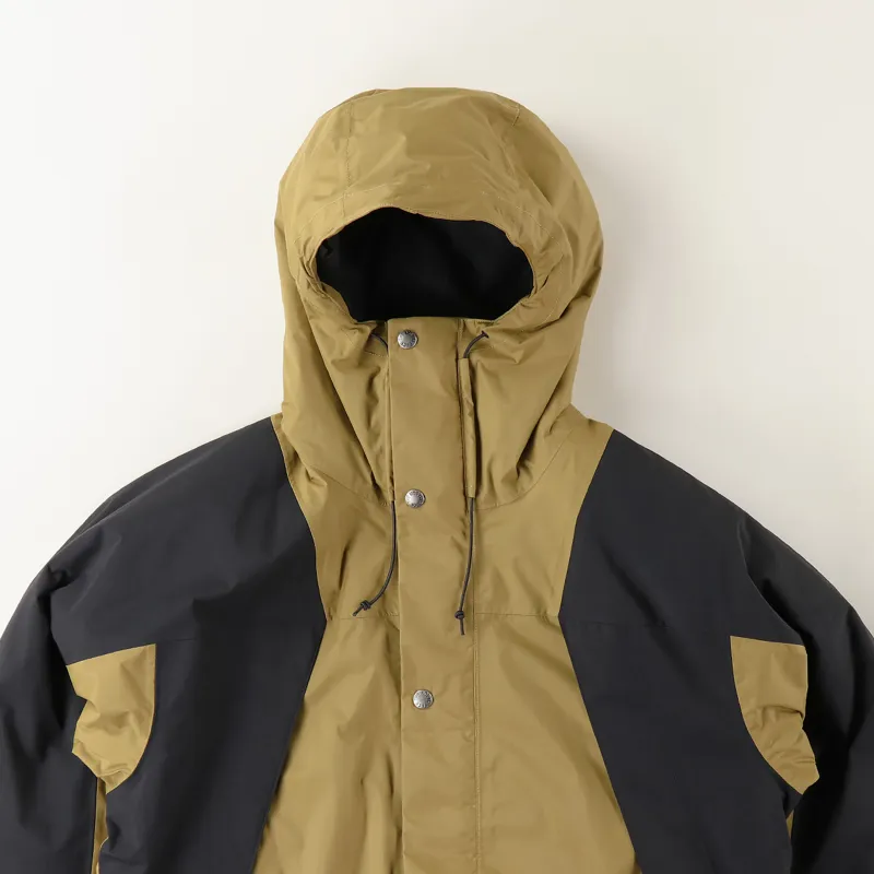 The North Face Mens Mountain Light DryVent Insulated Jacket Khaki