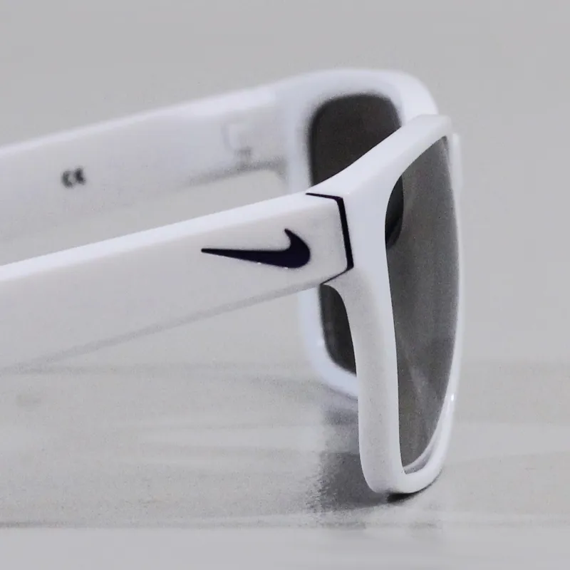 white nike glasses