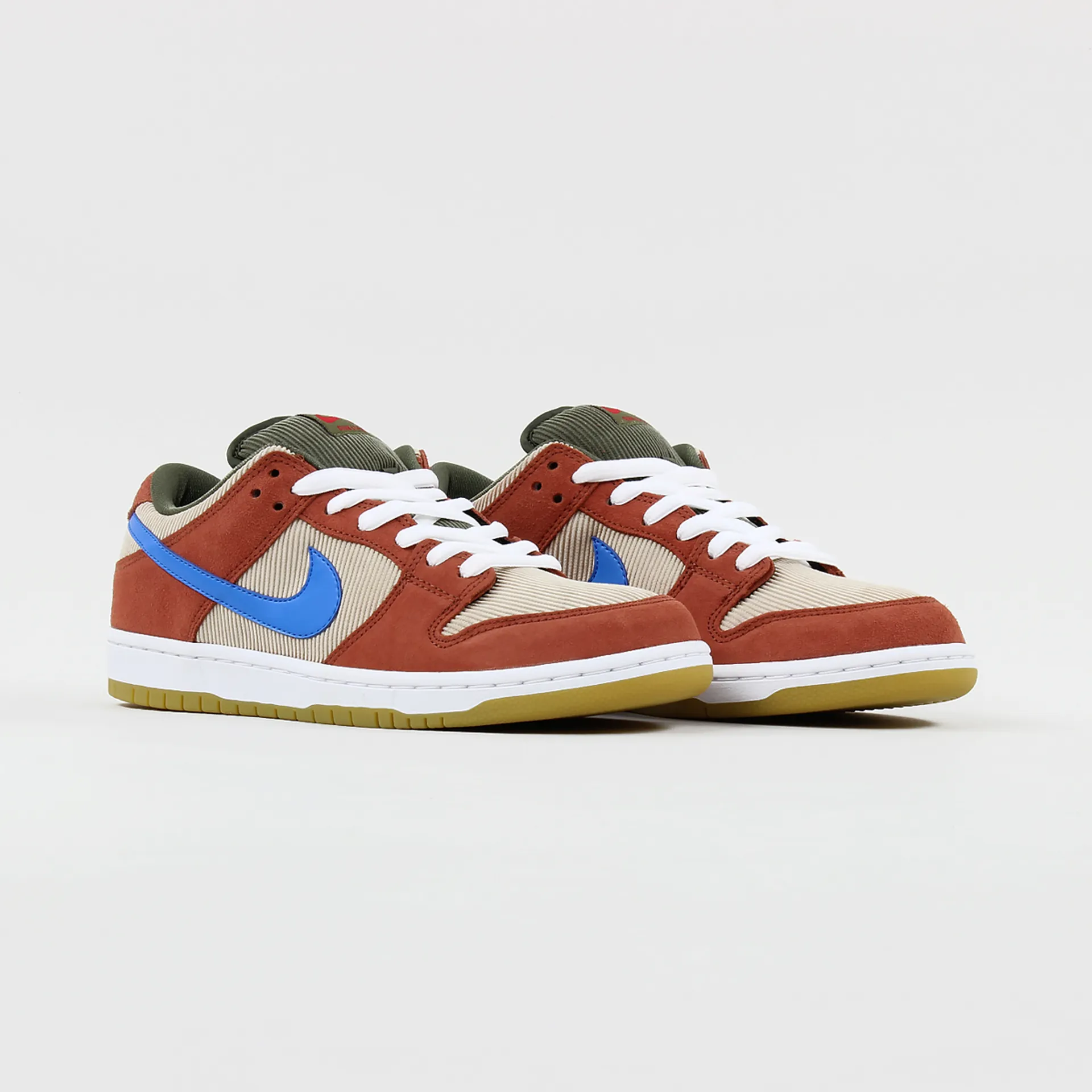 Nike SB Skateboarding Mens Dunk Low Pro Trainers Shoes Peach Blue