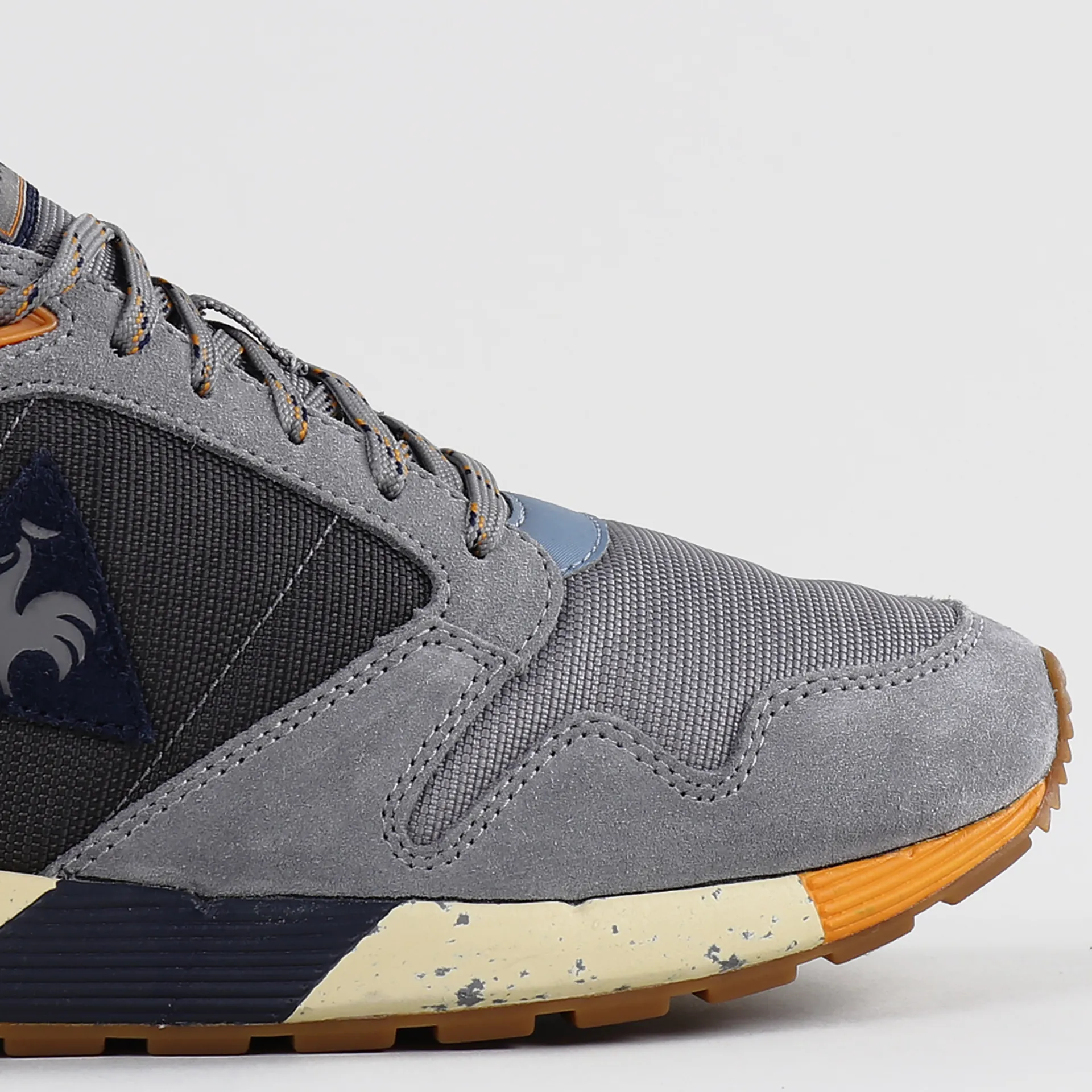 Omega Le Qo Sportif Le Coq Sportif Omega X Textile Shoes Dark Grey