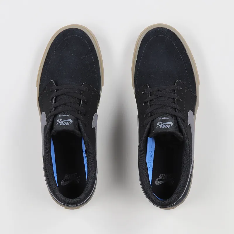 nike sb portmore ii ss trainers with gum sole in black