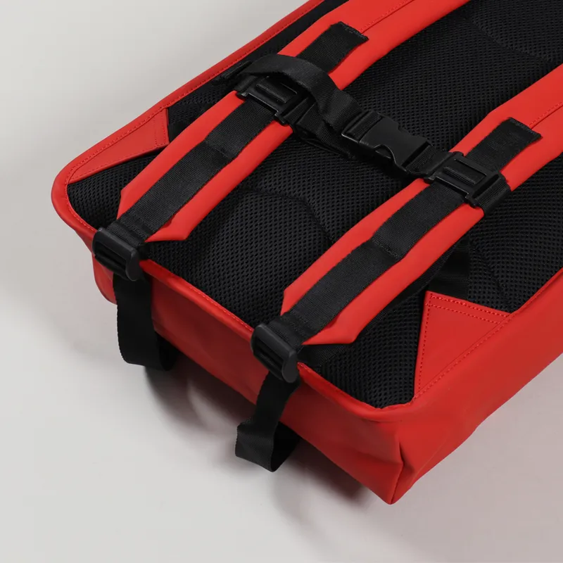 Rains Rolltop Rucksack Red-5