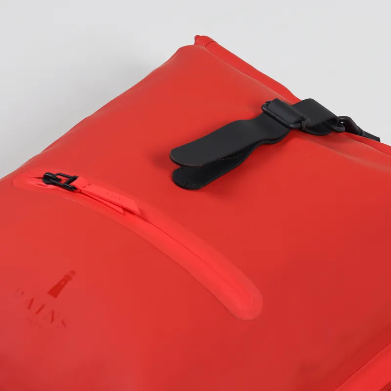 Rains Rolltop Rucksack Red-2