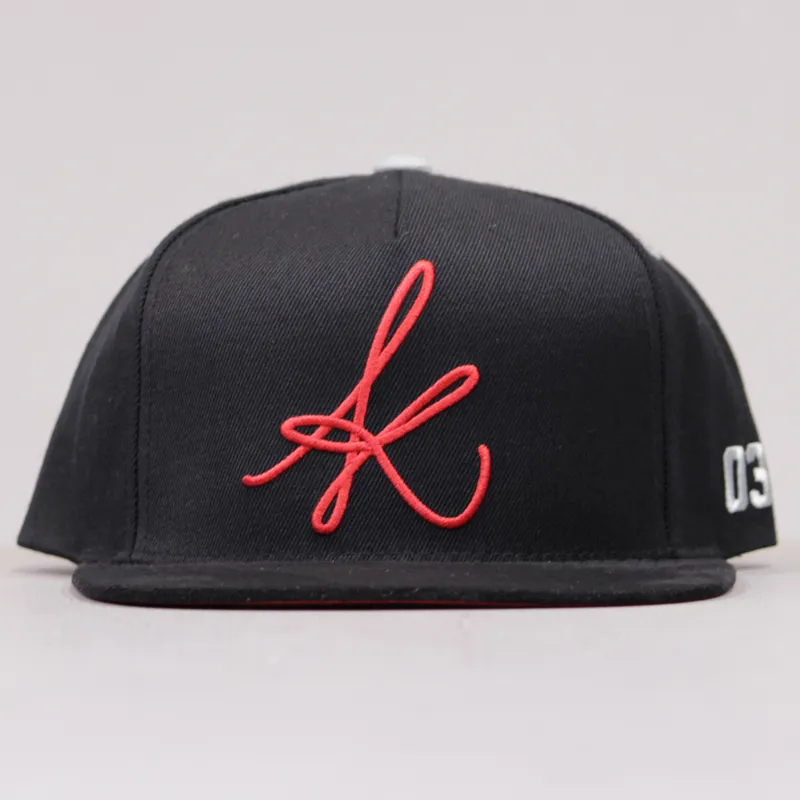 King Signature 4 Pinch Panel Snapback - Black-1