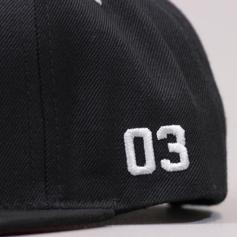 King Signature 4 Pinch Panel Snapback - Black-3