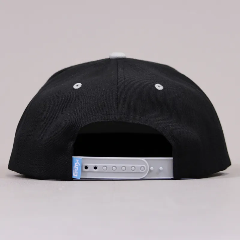 King Signature 4 Pinch Panel Snapback - Black-4