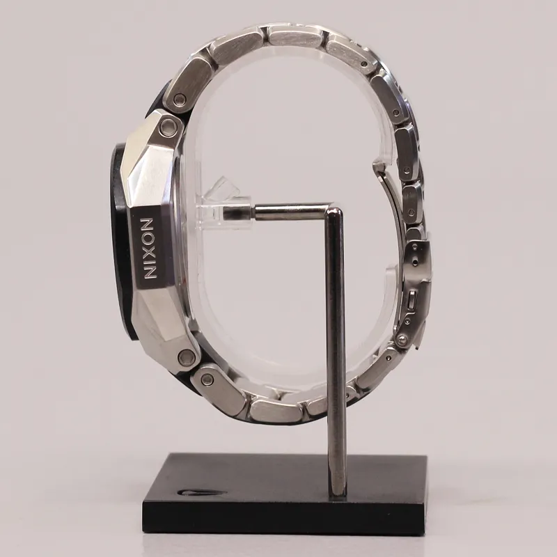 Nixon The Tangent Mens Watch Analog Dial Seconds Black Silver