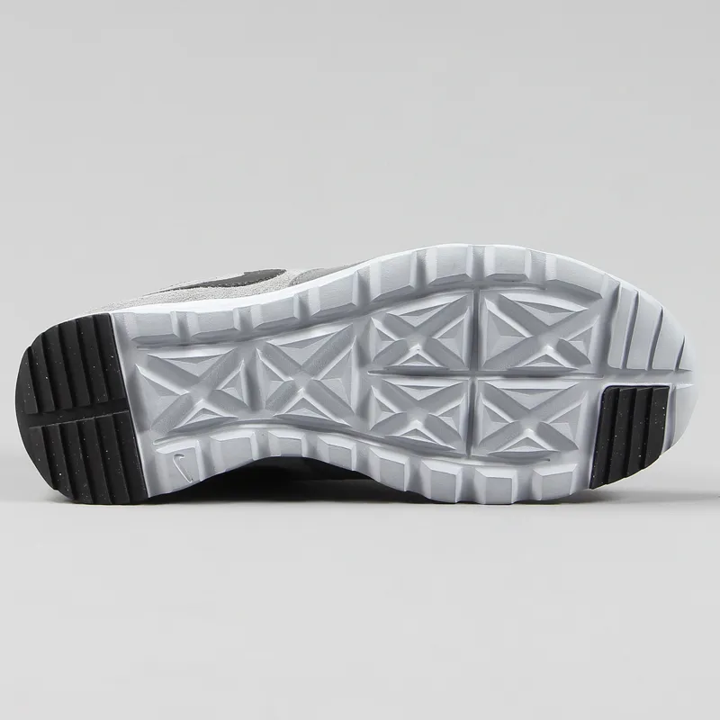 nike hybrid trainers