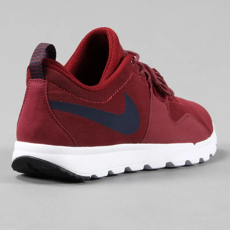 nike sb team classic premium white & red shoes