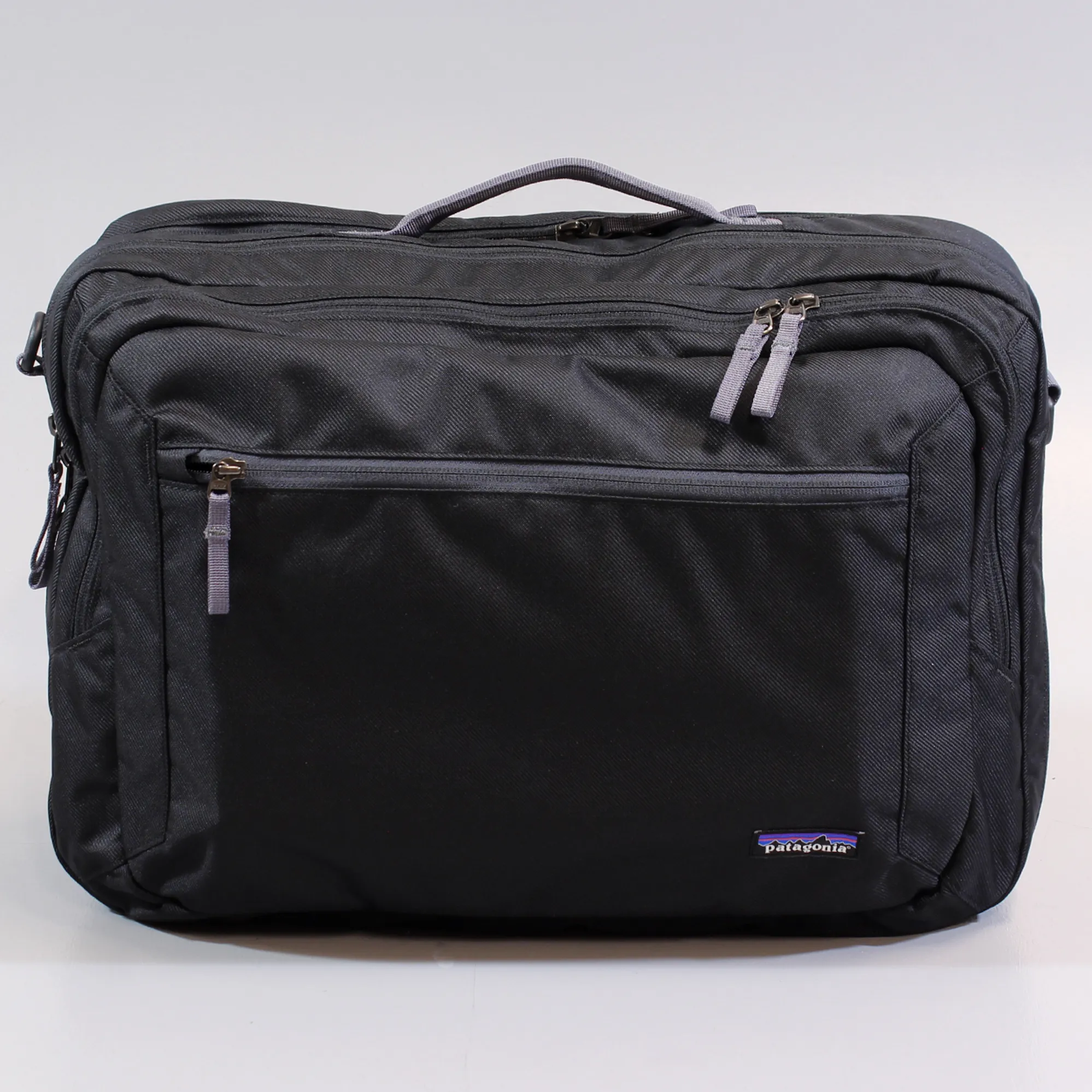 patagonia transport shoulder bag 26l Refugio Daypack and a breathable back panel for comfort during extended wear Patagonia Transport Shoulder Bag 26L