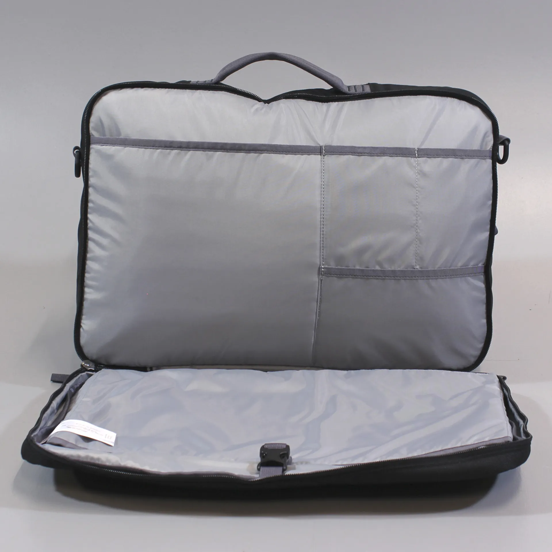 patagonia transport shoulder bag Tote 20L  Worn Wear The cover flap overlaps the sides of the bag to block rain Patagonia Shoulder Strap Travel Water
