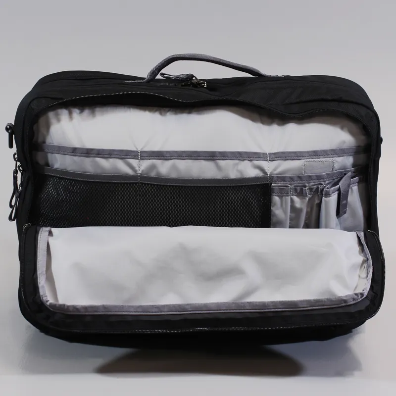 Patagonia Transport Shoulder Bag 26L Black-4