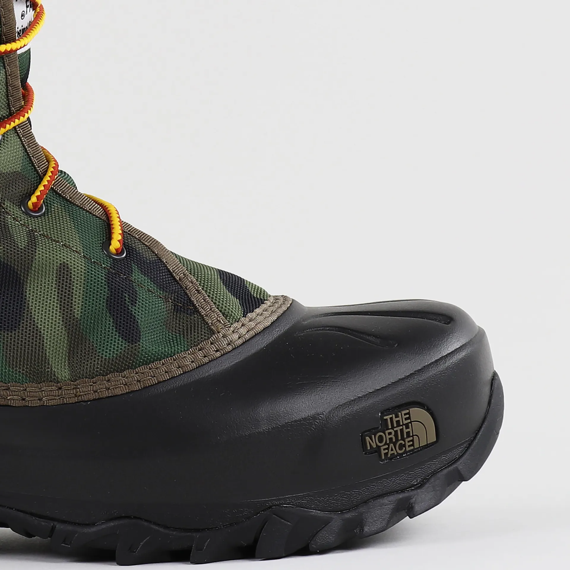 The North Face Black and Green Camouflage Boots, size 5 Amazon.com | The North Face Men main image 4