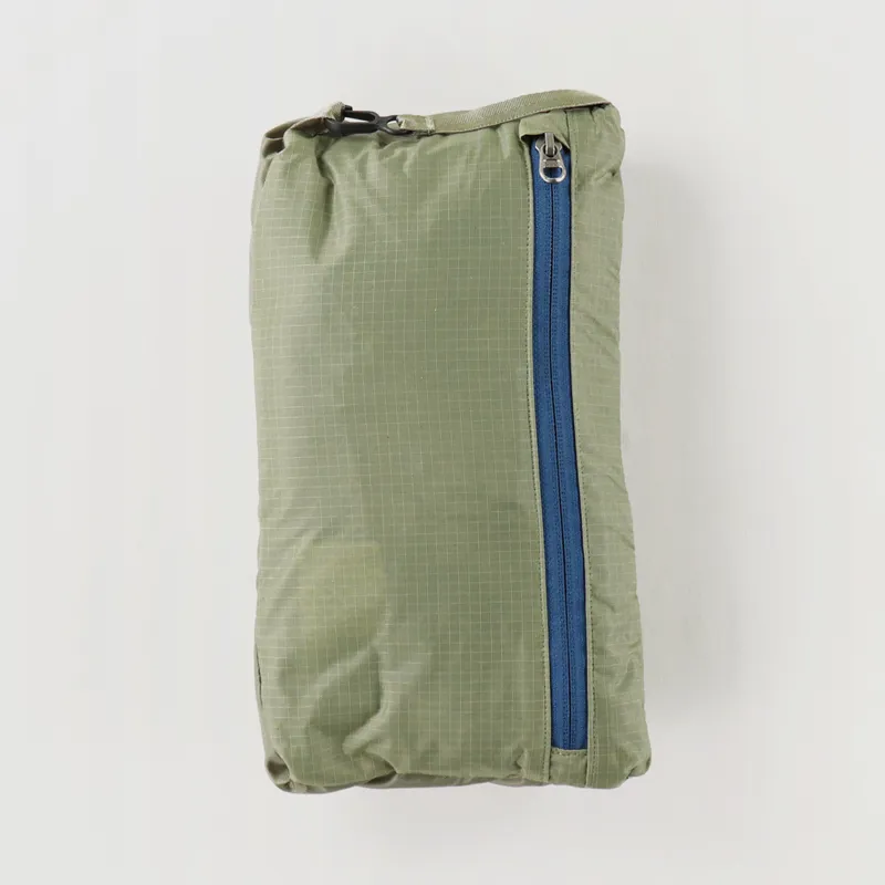 Patagonia Ultralight Black Hole Pack 20L Ink Black-4