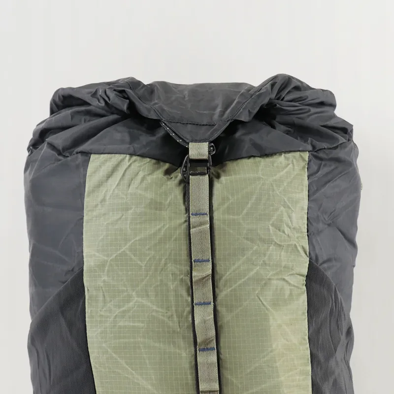 Patagonia Ultralight Black Hole Pack 20L Ink Black-1