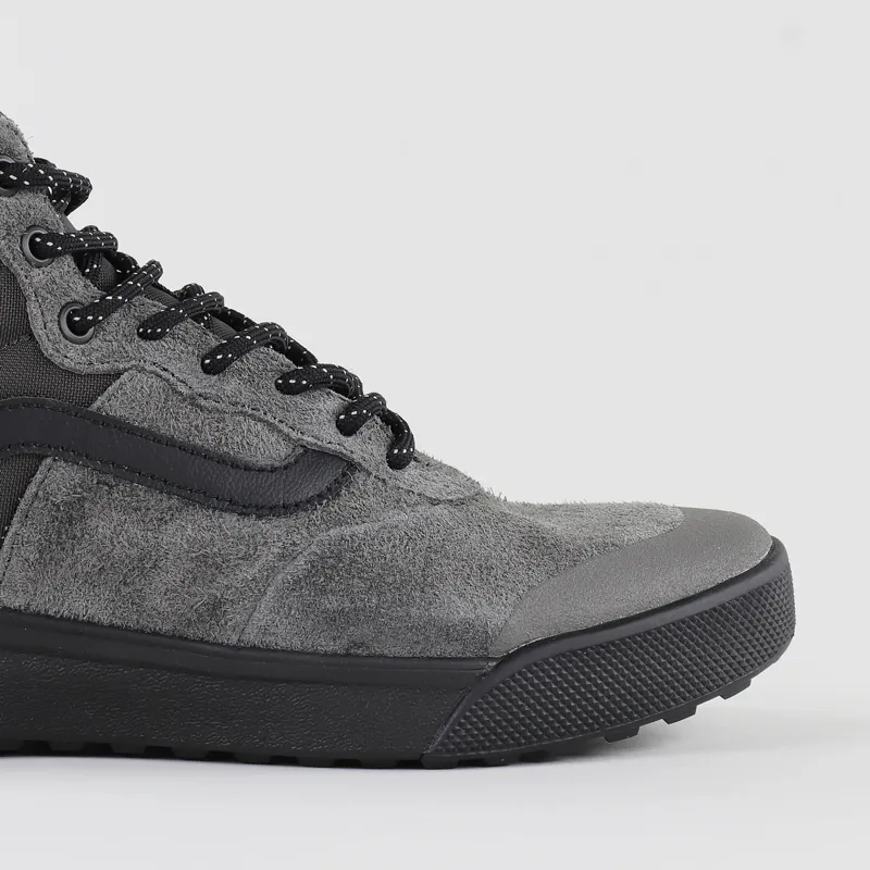 Vans UltraRange Hi Shoes Peat Black-2