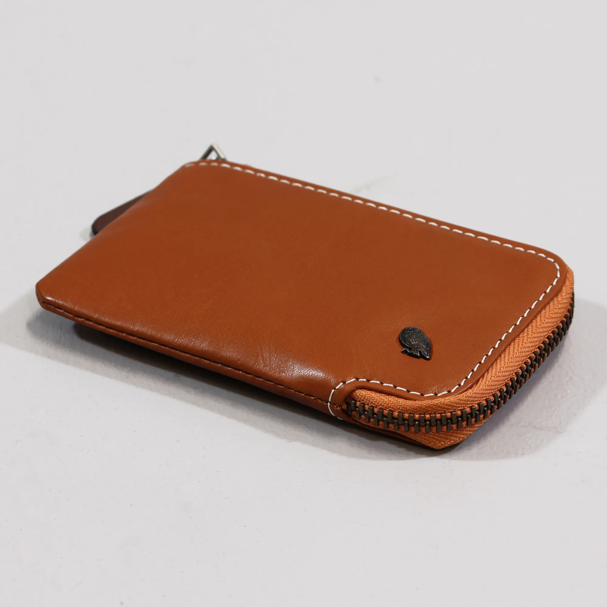 bellroy very small wallet uk L-Pocket A small yet mighty premium environmentally certified leather wallet Bellroy Apex Slim Sleeve, Bifold