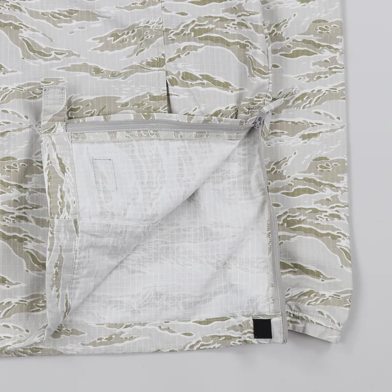 Carhartt WIP Vega Pullover Jacket Camo Tiger Desert Rinsed-3