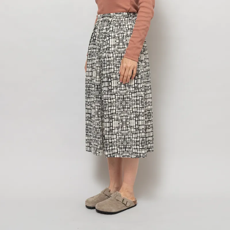 Folk Womens Full Seam Skirt Black Ecru Maze Print-2