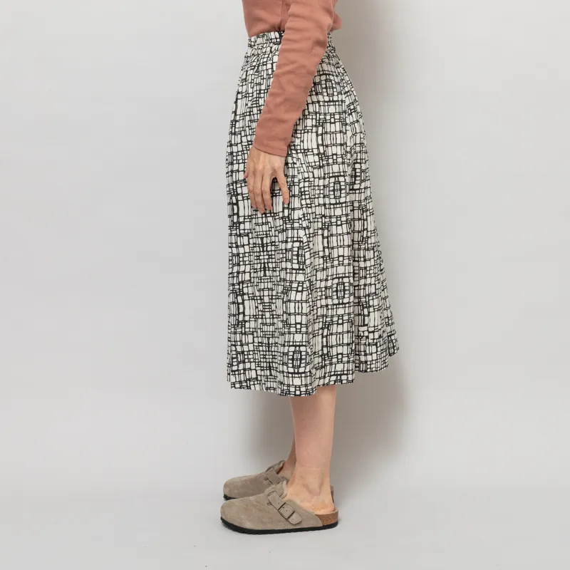 Folk Womens Full Seam Skirt Black Ecru Maze Print-3
