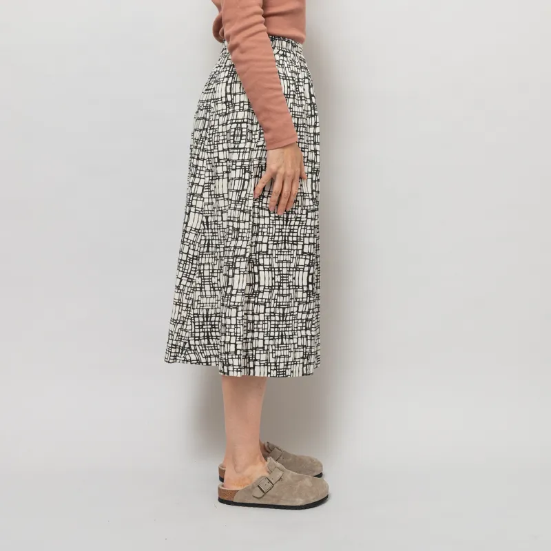 Folk Womens Full Seam Skirt Black Ecru Maze Print-5