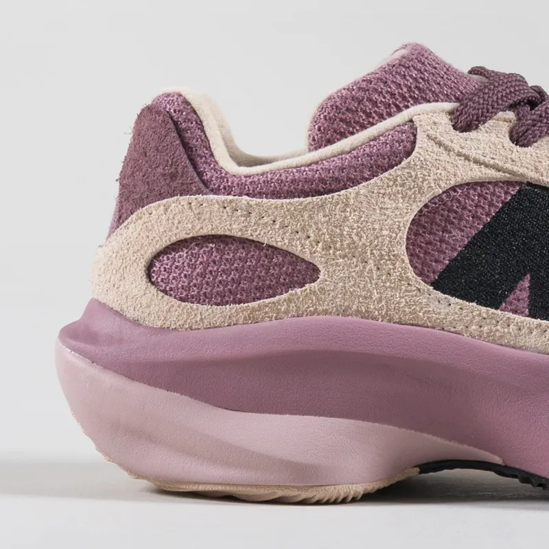 New Balance Womens WRPD Runner Shoes Licorice Rosewood-4