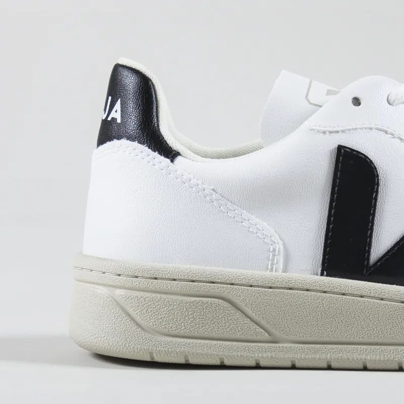Veja V-10 CWL Shoes White Black-4